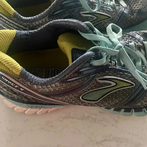 Brooks Ghost blue, grey, yellow women’s running shoe 8.5 - Picture 3 of 8